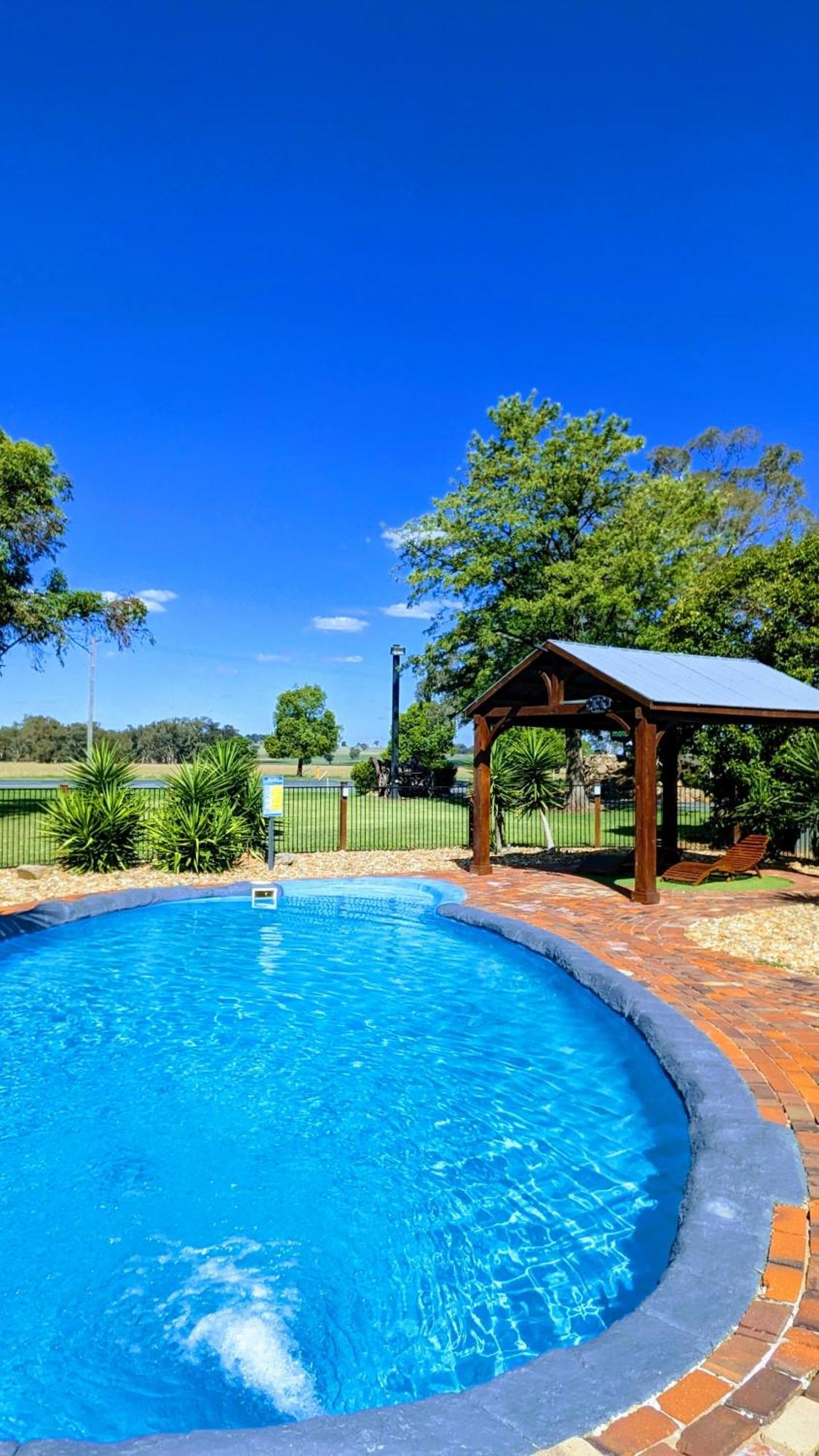 Australian Homestead Motor Lodge Wagga Wagga Kültér fotó